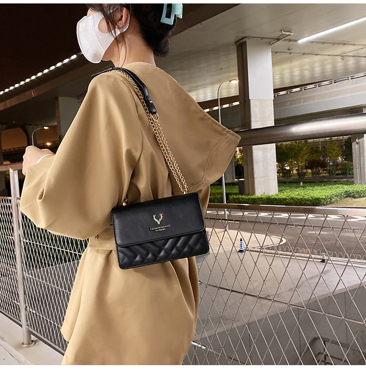 Xiaoxiangfeng Lingge Bestickter Faden für Damen Neu 2024 Einzelschulter Crossbody Valentinstag Geschenkkette Klein_voghion.com