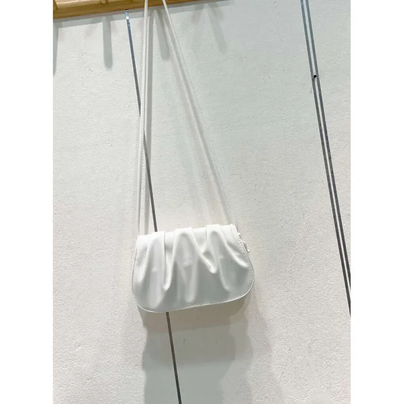 for Women New Small Square Autumn Winter Dumpling Commuting Black Crossbody Handheld Underarm Bag_voghion.com