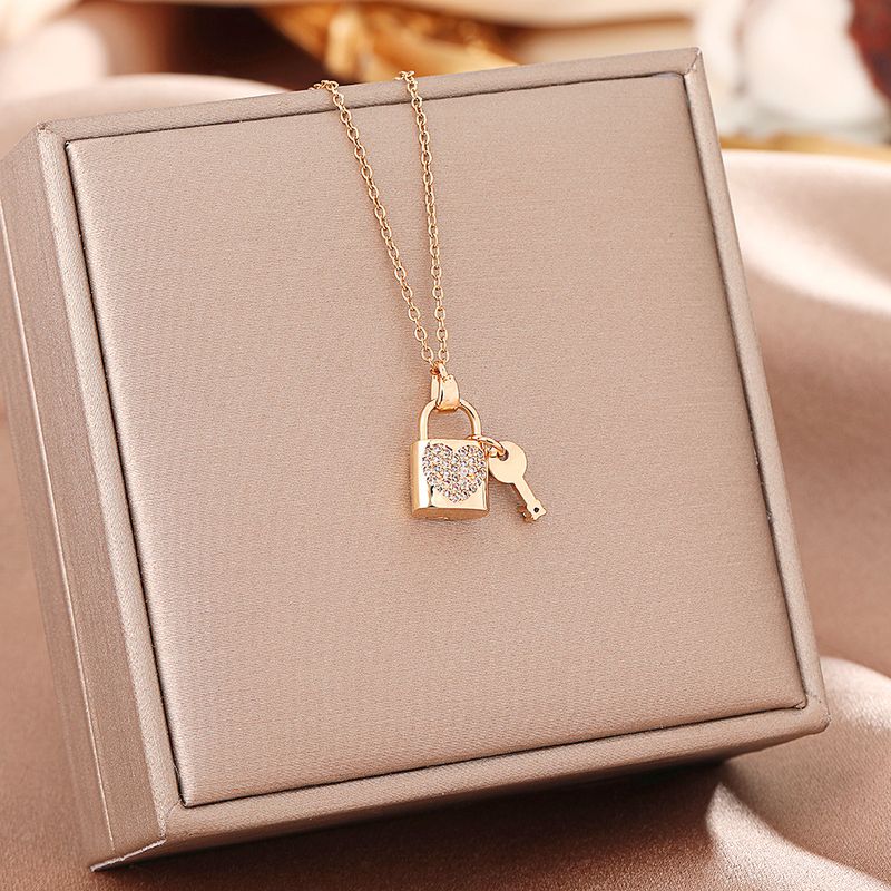 Key Heart Lock, Light Luxury Temperament, Full Diamond Titanium Steel Necklace, Female Personality, High-end Feeling,_voghion.com