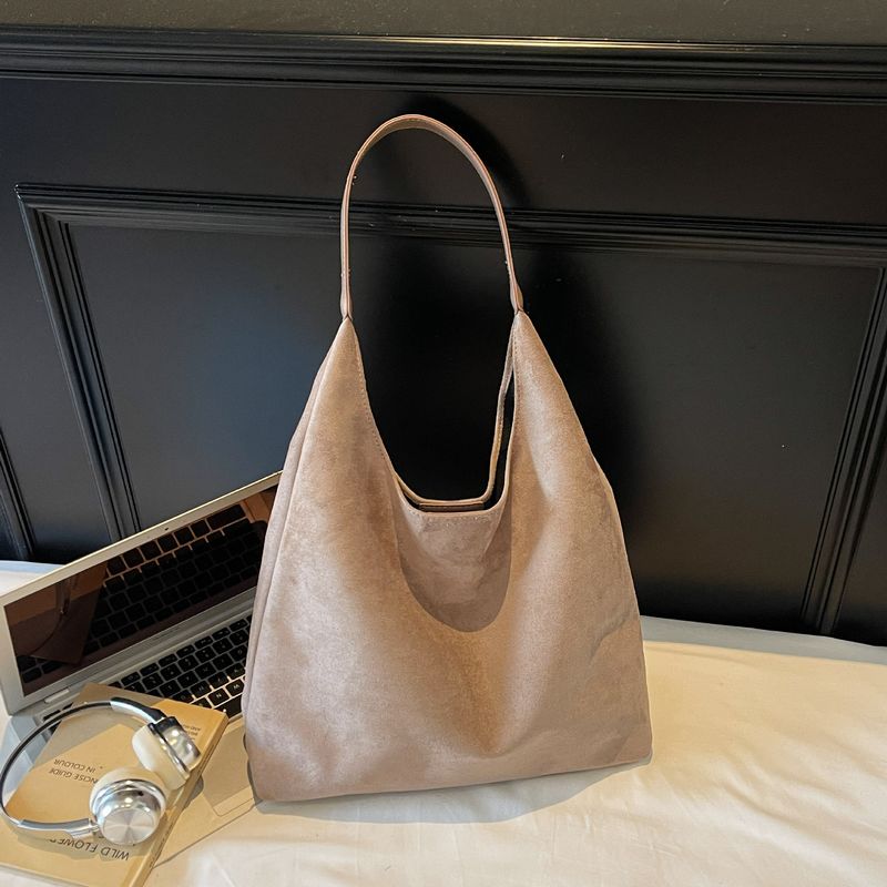 Retro Matte Big Bag Women's 2025 New Autumn And Winter Large-capacity Shoulder Bag, High-end Sense Of Commuting To Work Tote Bag_voghion.com