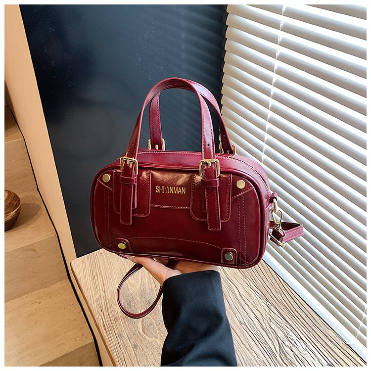 Women's Stylish Soft Shoulder Bag For Daily Commute - Minimalist Design, Versatile Crossbody & Single Strap Purse In Black, Brown, Red, White_voghion.com