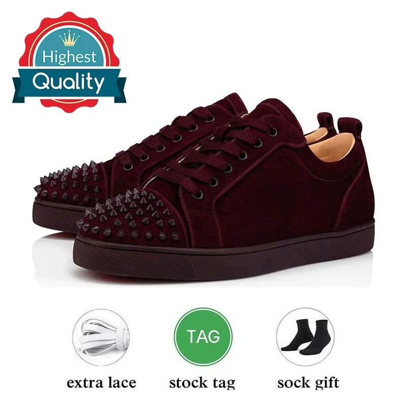 New Classic Electric Embroidery Red Sole Black Embroidered Low-Top Rivet Men's Flat Casual Crescent Shoes_voghion.com