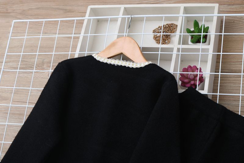 Strickpullover-Anzug für Mutter und Kind, Mädchen-Set aus Strickpullover und Hose – Zweiteiliges Outfit aus weichem French Terry mit Spitzenbesatz (Weiß/Schwarz, 120–160 cm)_voghion.com