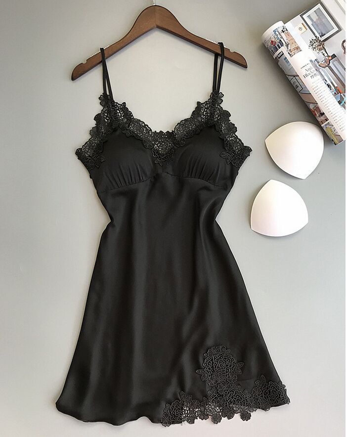 Sexy verführerisches Damen Nachthemd mit Strapsen und Dessous_voghion.com
