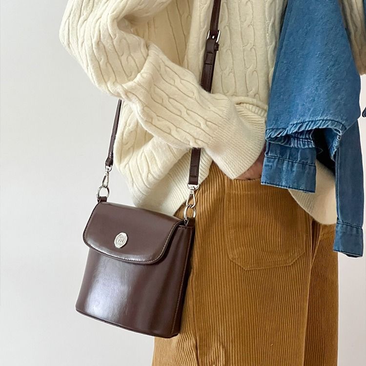 2025 Ins Niche Design Bucket Women's Bag, Summer Square Crossbody Women, High-end Feeling Small Bag For Women_voghion.com