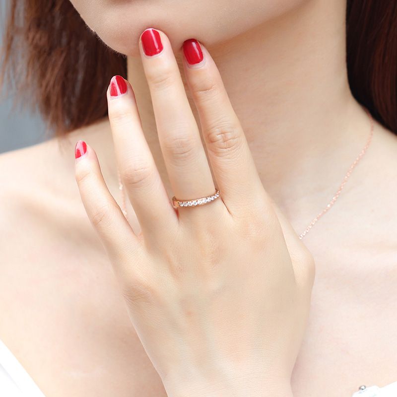 Anello da donna in oro rosa con dieci diamanti, semplice e alla moda, in acciaio al titanio, resistente allo sbiadimento, con indice._voghion.com