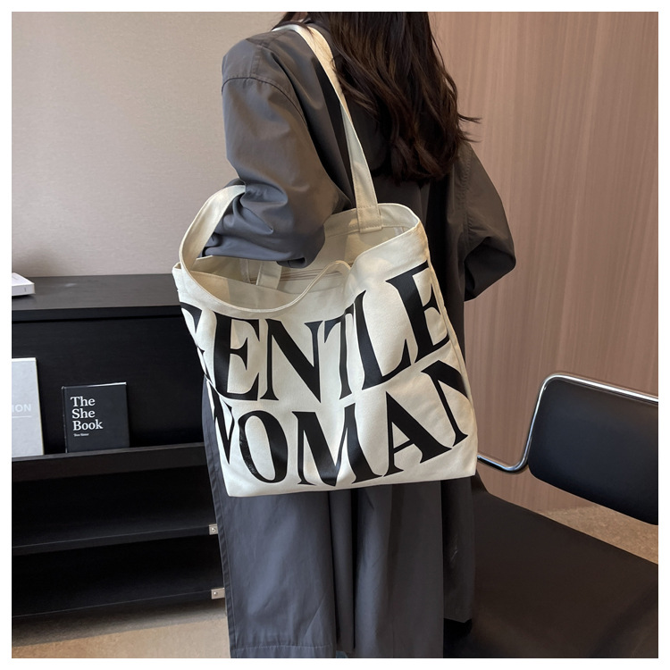 Nuova borsa tote in tela di grande capacità Borsa a tracolla con stampa di lettere di moda Borsa per pendolari per celebrità Internet versatile alla moda estiva_voghion.com