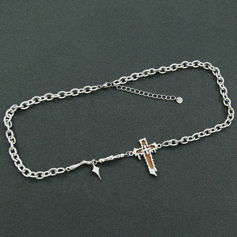 Collana con ciondolo a croce creativo in stile Ins, in acciaio al titanio, alla moda, unisex, dolce e alla moda, con catena per clavicola._voghion.com