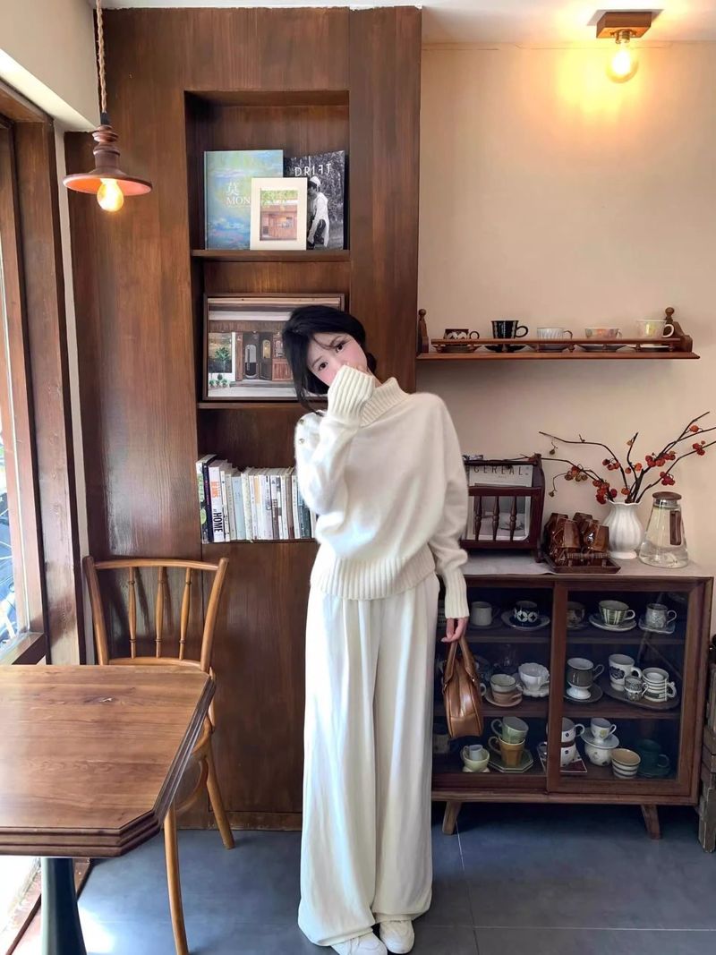 girl Lazy Style High-End Design Turtleneck Sweater Women, Loose Fit For Autumn Winter, Soft And Cozy Pullover White Top_voghion.com