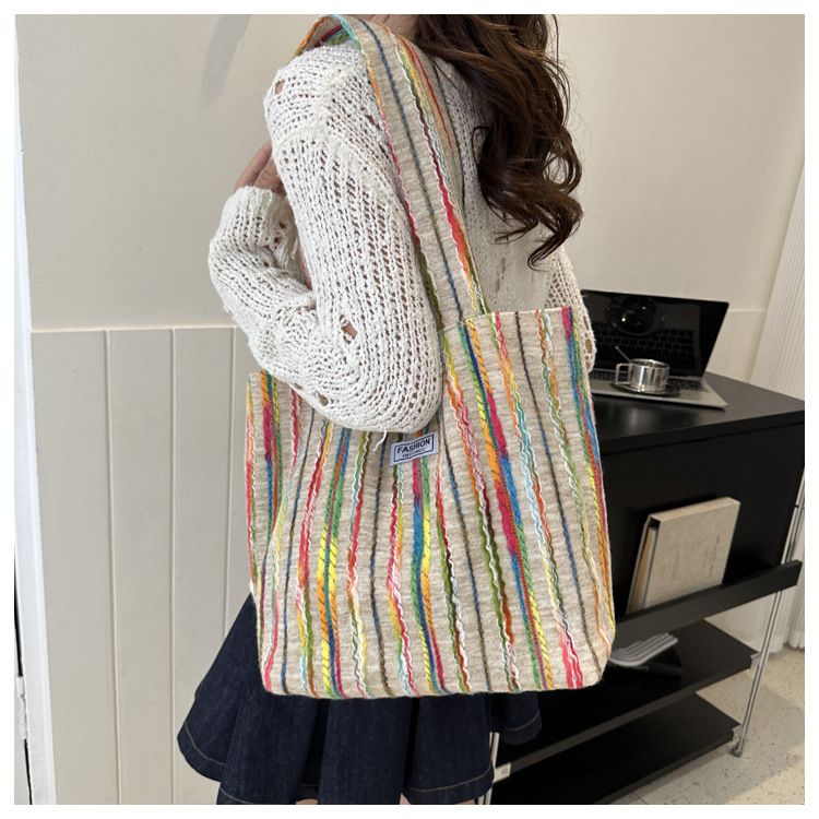 Large Capacity Stripe Handbag 2024 Summer Commuter Fashion Casual Western Style One Shoulder Underarm Tote Bag_voghion.com