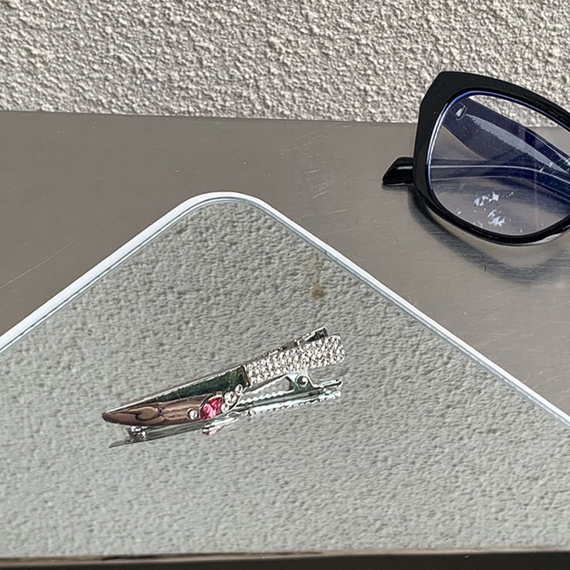 Thai fresco piccante!! Personalità Giocoso Coltello e forchetta Forcina Capelli spezzati Frangia Laterale Metallo Liquido Fermaglio a becco d'anatra Copricapo_voghion.com
