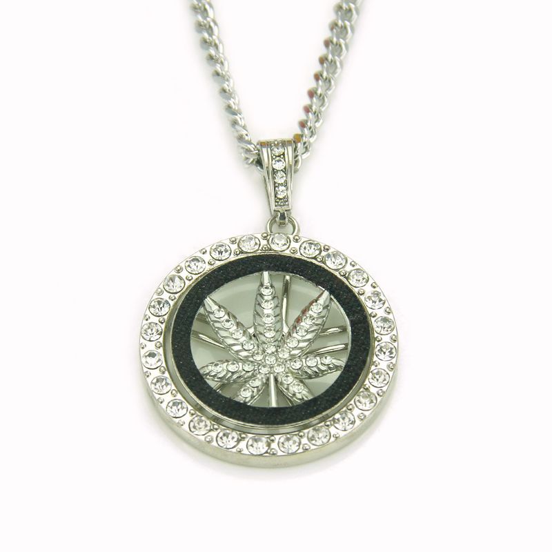 European And American HipHop Maple Leaf Wheel Pendant Necklace Personalized Men's Fashion Trendy Rotating Pendant Accessories_voghion.com