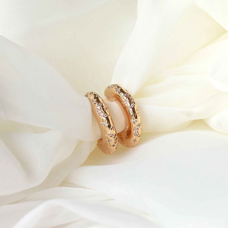Brincos femininos de prata 925 com luz de agulha, estilo de metal de personalidade luxuosa, zircônia quebrada, formato de C, estrela e lua, brincos de design de nicho_voghion.com