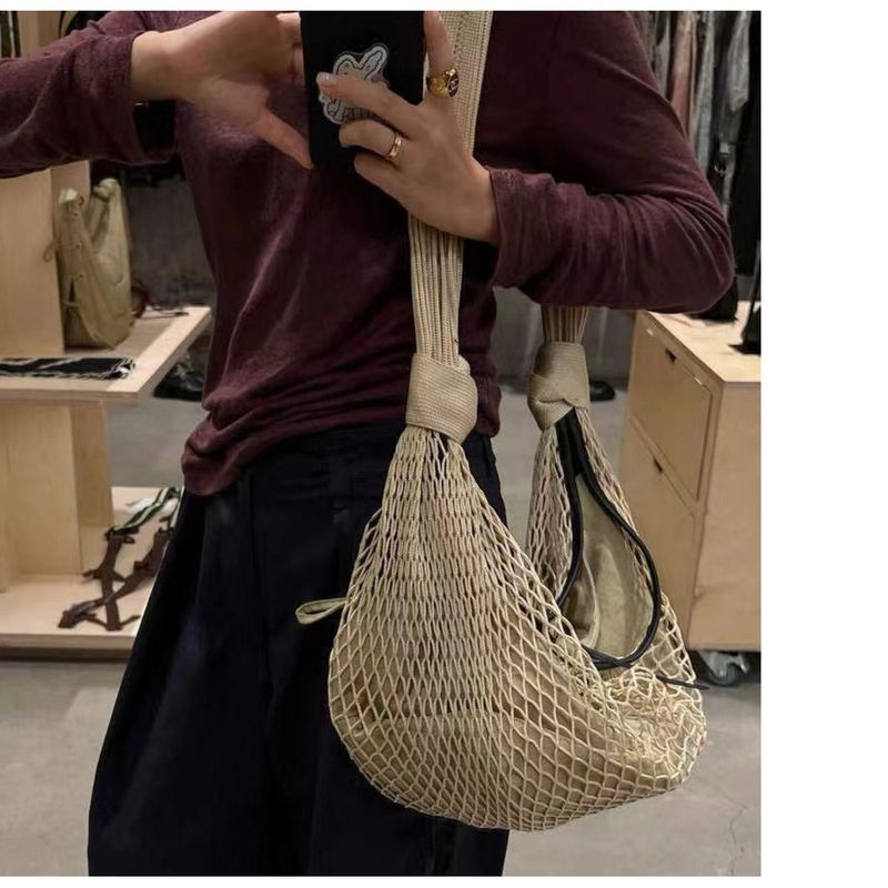 2025 Spring And Summer New Beach Fashion Hundred Collision Color Mesh Weaving Flare Design Shoulder Bag Casual Daily Personalized_voghion.com