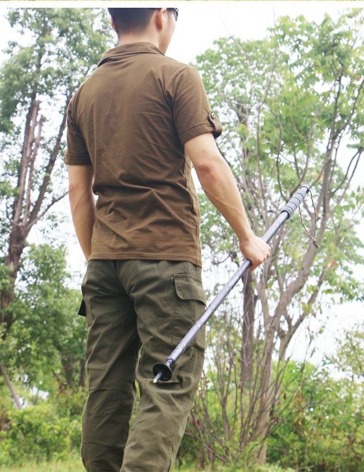 Display hiking poles, vehicle mounted self-defense, emergency crutches, wilderness survival weapons, self rescue,_voghion.com