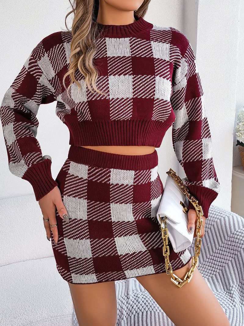 Maglione casual da donna a maniche lunghe scozzese a contrasto con ombelico scoperto, tailleur con gonna che copre i fianchi, abbigliamento_voghion.com
