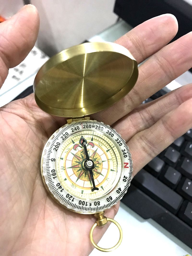 Reloj de bolsillo G50 de cobre puro con tapa abatible, brújula luminosa multifuncional para senderismo al aire libre._voghion.com