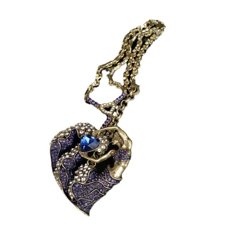 Vintage Retro Jewelry Personality Design Pave Blue Diamond Ring Heart Pendant Necklace Sweater Chain Versatile Women_voghion.com