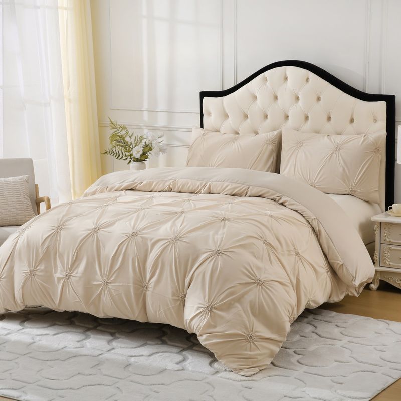 Embossed Floral Duvet Cover Set - Beige Pleated Textured Bedding 3-Piece With Pillowcases - Luxury Hotel Style Home Textile_voghion.com