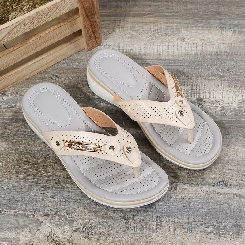 Strandsandalen mit Metallschnalle, Damen-Keilabsatz, modische, lässige Damen-Sandalen_voghion.com