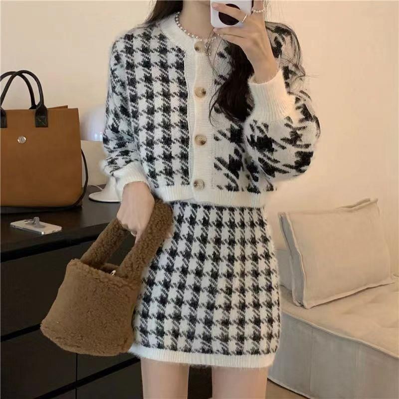 2024 Xiaoxiangfeng Tausend-Vogel-Gitter für Damen, klein und stylisch, Strickoberteil, Halbrock, dreiteiliges Set_voghion.com