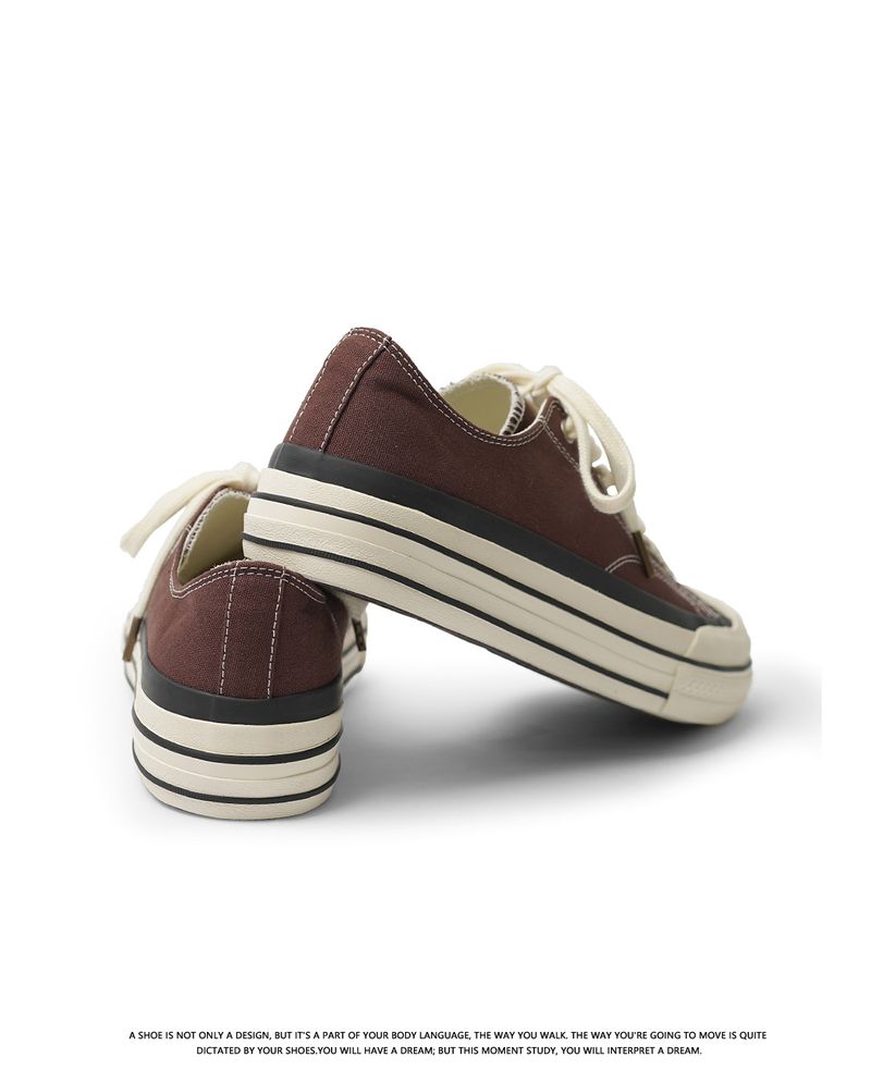 2024 novos sapatos brancos masculinos e femininos com sola grossa e respirável, lona com aumento de altura e cano baixo, da moda, japoneses e_voghion.com