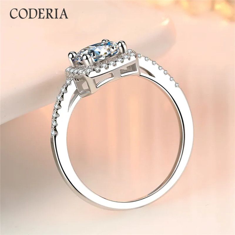 2025 Neuheiten Sier Platin plattiert 1-3 Karat Mozanstone 4 Krallen Quadratische Tasche Geburtstagsring Klassischer High Wedding Party Schmuck Frau Geschenk_voghion.com
