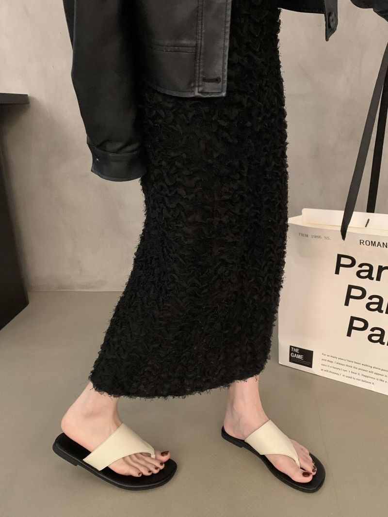 Small Niche Flat Bottomed Flip Flops For Women, Wearing 2025 New Summer Fashion Roman Shoes, Sandals, Beach Shoes_voghion.com