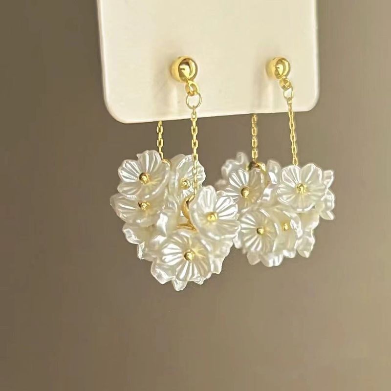 Orecchini Silver Needle, freschi e dolci fiori, stile nuova vacanza estiva, orecchini di lusso leggeri di Instagram coreano_voghion.com