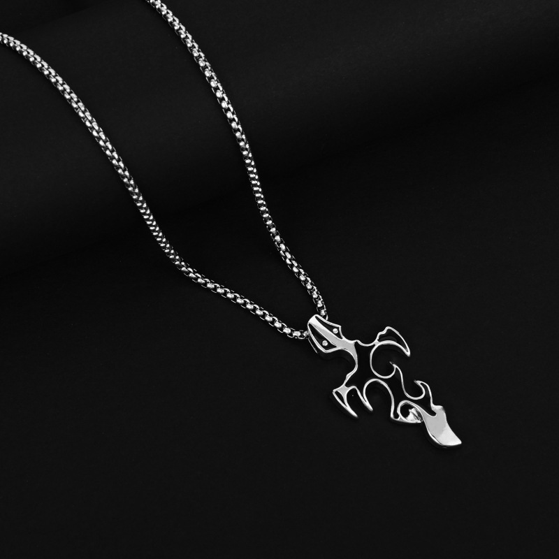 Pendentif croix flamme en acier titane de style hip-hop avec une touche haut de gamme pour colliers pour hommes et chaîne de pull polyvalente_voghion.com