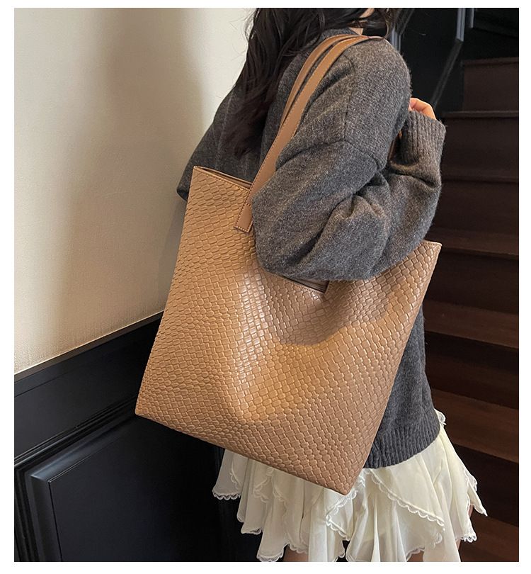 Women's Large Capacity Woven Tote Bag For Work & Travel, Stylish Shoulder Bag With Zipper Closure, Black/Beige/Khaki/Brown_voghion.com