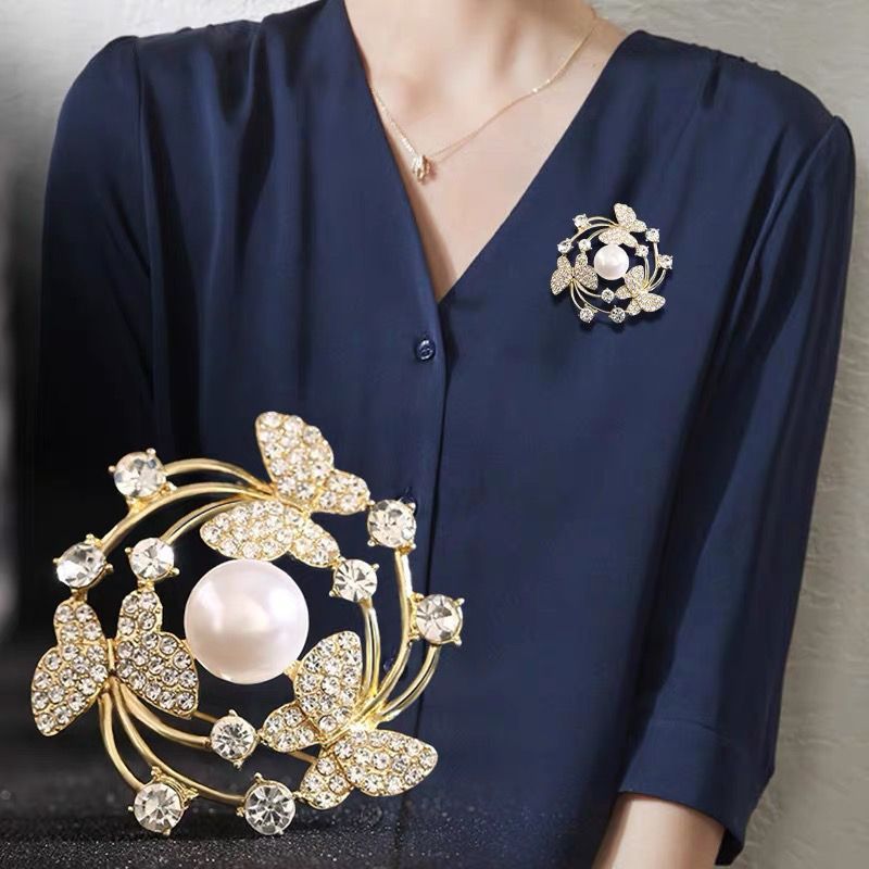 Pearl Butterfly Brooch High-end Women's Delicate Small Fragrant Style Corsage Pin Accessories Temperament Suit Coat Anti-light Buckle_voghion.com
