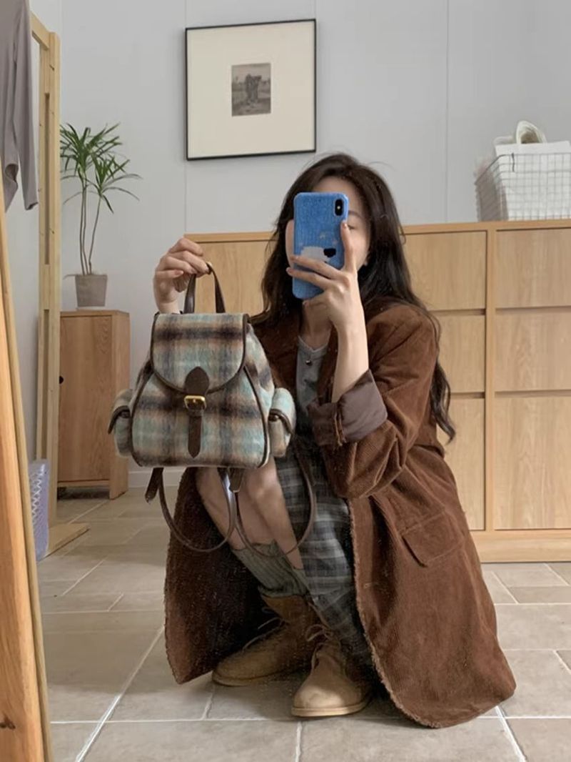Vintage Woolen Velvet Whi Checkered Autumn Winr College Style Student Backpack For Women Commuting Simple British_voghion.com