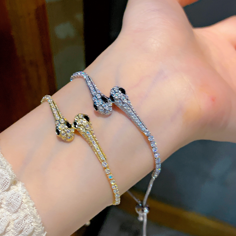 Super Flash Snake Bracelet Niche Light Luxury Style Exquisite Drawstring Full Zircon Bracelet Design Jewelry_voghion.com
