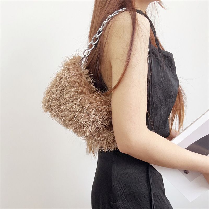 Plüschhandtaschen, Pelz-Unterarmtaschen, Schultertaschen, Kettentaschen, Abendtaschen_voghion.com