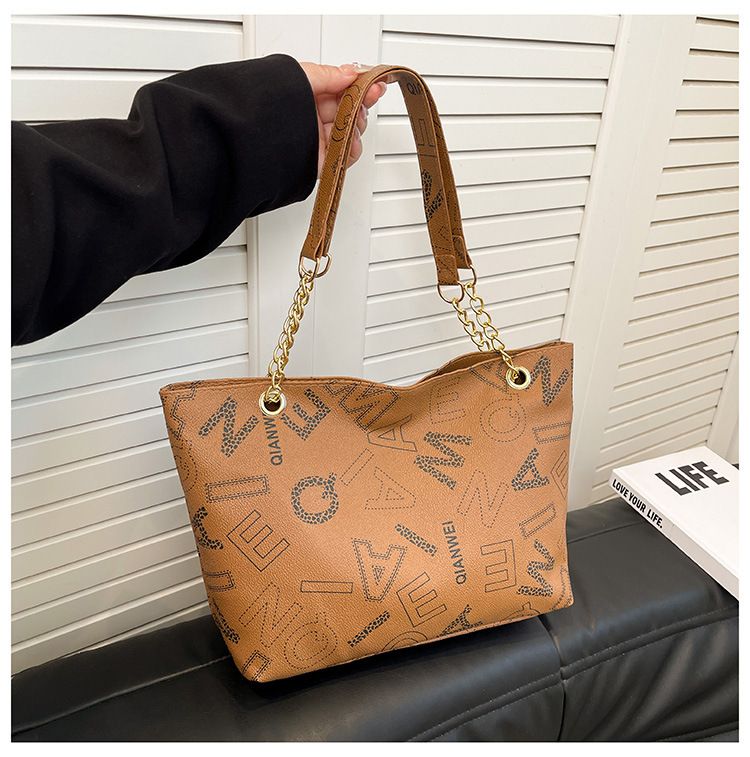 Women's Bags Commuter Handbag Shoulder Bag Retro Fashion Casual Bag Female Trend Spring New Large Capacity Tote Bag_voghion.com