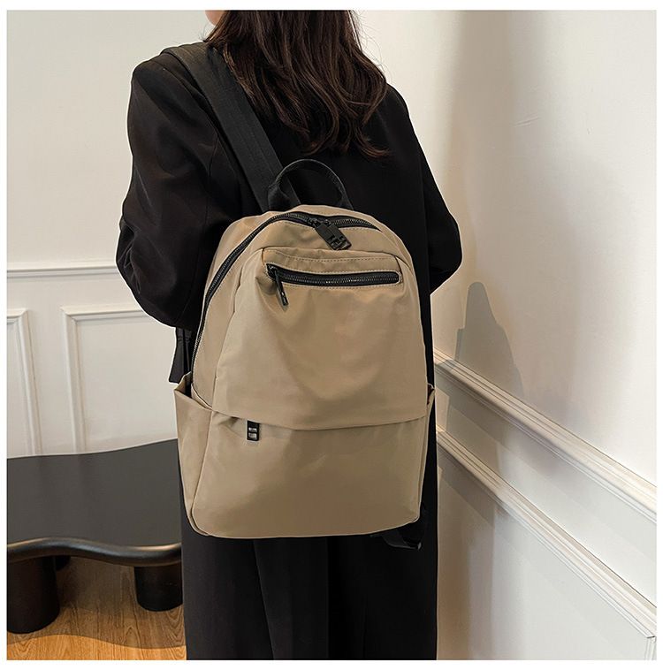 2025 New Waterproof Large Capacity Fashion Commuter Bag_voghion.com