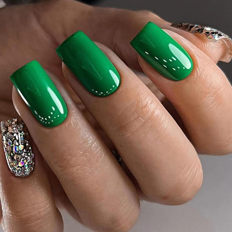 24 pezzi di media lunghezza glitter manicure crepe bianche design unghie finte acrilico artificiale indossabile stampa sulle unghie F_voghion.com