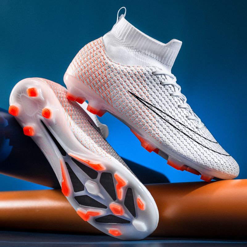 Neues Paar Fußballschuhe für Herren mit hohen Spitzen und langen, gebrochenen Nägeln, Trainingssportschuhe_voghion.com