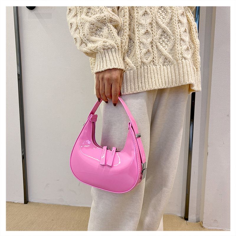 2024 New Handheld Crescent for Women's Summer Luxury, Versatile Underarm B, Fashionable and Casual Commuter Shoulder_voghion.com