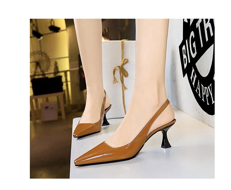 2A02 Stil Minimalistischen Damenschuhe, Weingläser, High Heels, Flache Öffnung, Kleine Quadratische Kopf, Ausgehöhlten Riemen, Und_voghion.com