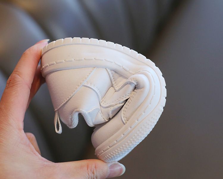 Nuove scarpe sportive per ragazze, scarpe da tavola casual antiscivolo per ragazzi, scarpe per bambini con suola morbida_voghion.com