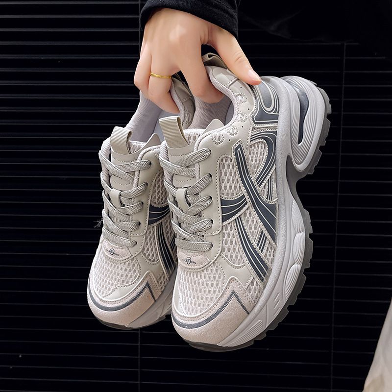 Retro-höhenverstärkende, vielseitige, fußzeigende kleine Papa-Schuhe mit dicker Sohle für Frauen 2024 neue Frühjahrs- und Herbst-leichte Sportschuhe für Studenten_voghion.com