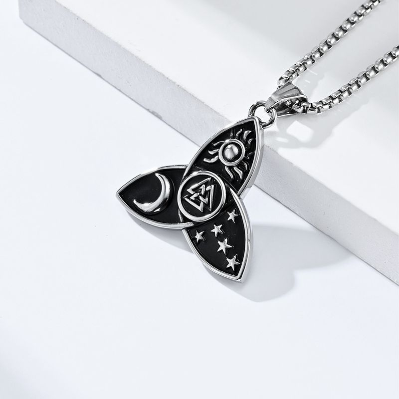 Collier en acier titane avec pendentif en forme de triangle nordique celtique, étoile, lune, soleil, mythe d'Odin_voghion.com