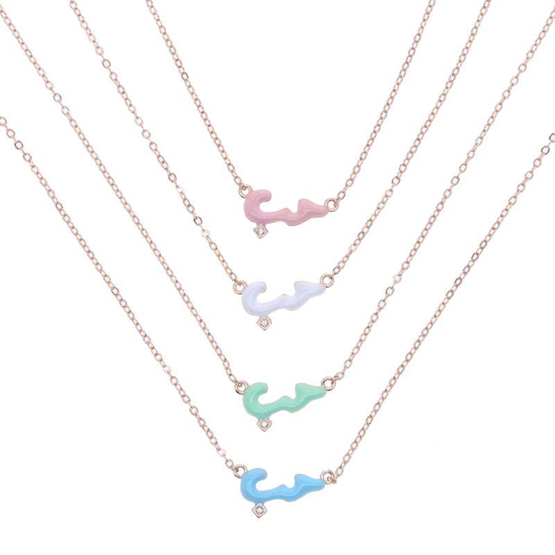 Collana con ciondolo a forma di lettera d'amore araba in smalto pastello con micro pavé 5A CZ, pronta consegna, 2024, regalo di San Valentino, gioielli di moda_voghion.com