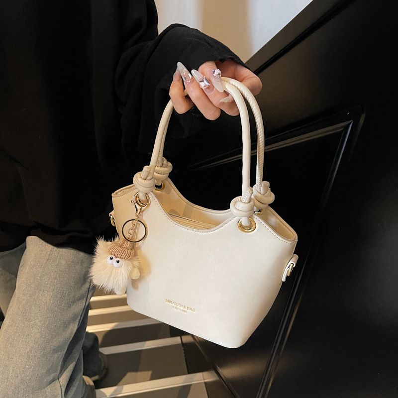 Small For Women 2025 Spring New Fashion Versatile Crossbody Commuter Handbag Bucket Shoulder Bag_voghion.com