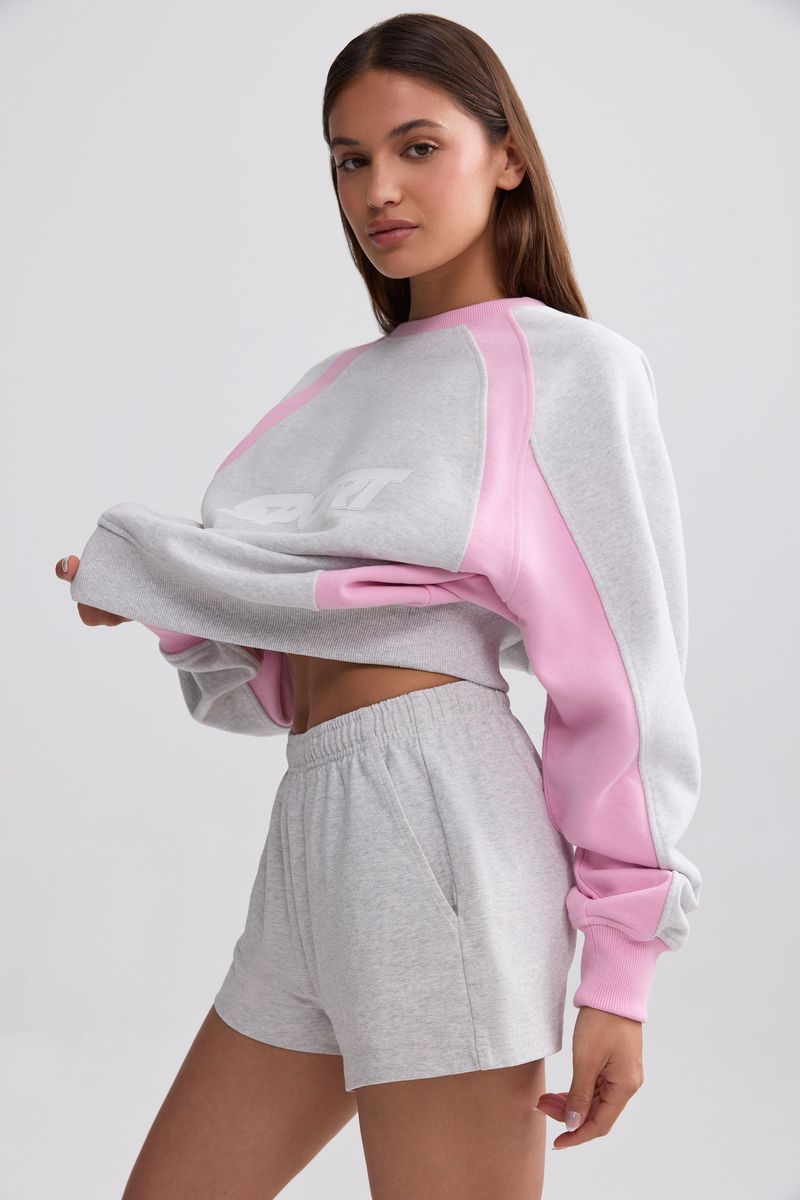 Color-block hoodie en shorts set voor dames – oversized pullover met bijpassende lounge shorts (streetwear stijl, S-XL, 3 neutrale tinten)_voghion.com