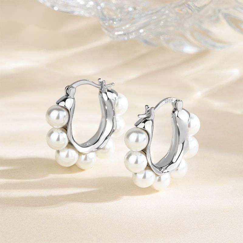 Orecchini a cerchio con perle in argento puro S - Design di nicchia leggero ed elegante | Gioielli per orecchie di alta gamma ispirati alle celebrità di Internet_voghion.com