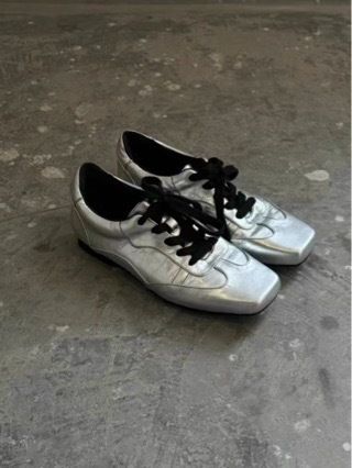 2025 Spring New Silver Flat Casual Sneakers Nicole Design Lace Up Versatile Women's Shoes_voghion.com