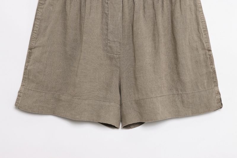 Abbigliamento estivo da donna, nuovo stile, camicia a maniche lunghe in lino con scollo a V e pantaloncini a vita media_voghion.com